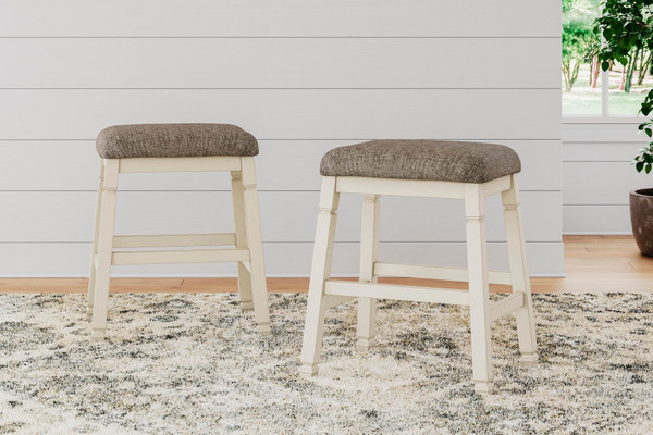 Ashley Bolanburg Two-tone Counter Height Bar Stool (Set of 2)