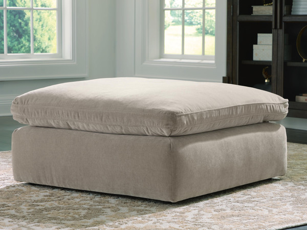 Benchcraft Maxton Heights Pebble Oversized Accent Ottoman