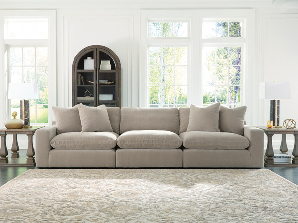 Benchcraft Maxton Heights Pebble 3-Piece Sectional Sofa