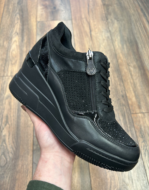 Huichon Trainer (Ink Bling) 