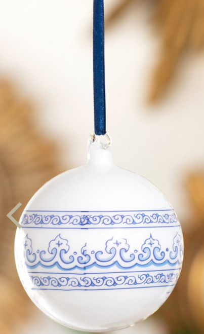 Ornament, Chinoiserie White With Arrows Ornament, Chinoiserie White With Arrows
