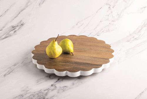 Lazy Susan Scalloped Plate