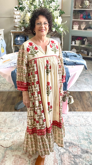 Dress, Flowy Maxi Cream/Red Floral