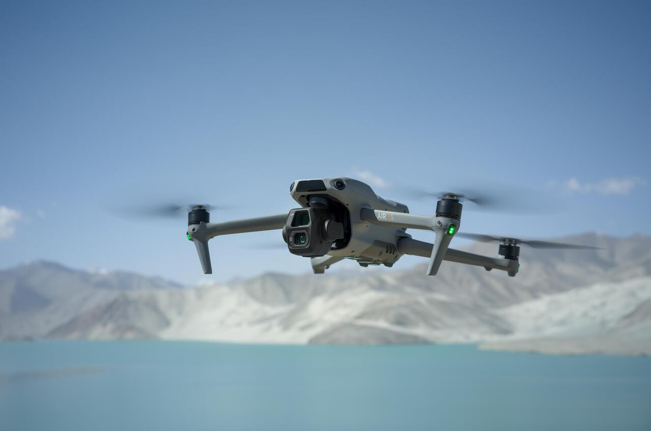DJI Air 3S Fly More Combo (DJI RC2)