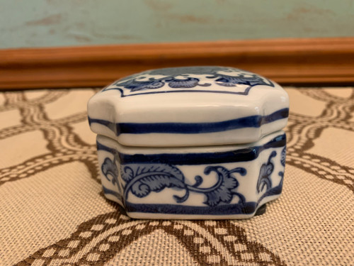 Vintage Asian Blue Floral Design Ceramic Trinket Box