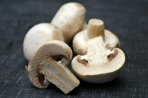 Mushrooms - White Button - avg 0.75lb