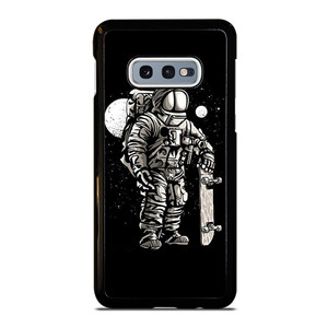 ASTRONAUT SKATEBOARDER 2 Samsung Galaxy S10e Case Cover ASTRONAUT SKATEBOARDER 2 Samsung Galaxy S10e Case Cover