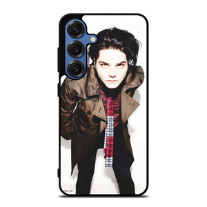 GERARD WAY MCR SINGER Samsung Galaxy S25 Case Cover GERARD WAY MCR SINGER Samsung Galaxy S25 Case Cover