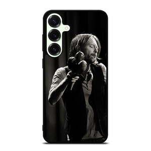 TOM YORKE RADIOHEAD SINGER Samsung Galaxy S25 Plus Case Cover TOM YORKE RADIOHEAD SINGER Samsung Galaxy S25 Plus Case Cover