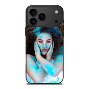 SOFIE DOSSI POSE iPhone 17 Pro Max Case Cover
