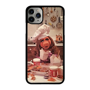 MUPPETS MISS PIGGY KITCHEN iPhone 11 Pro Max Case Cover