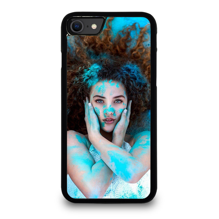 SOFIE DOSSI POSE iPhone SE 2022 Case Cover