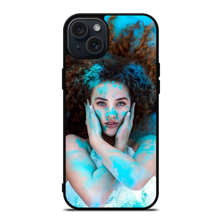 SOFIE DOSSI POSE iPhone 15 Plus Case Cover