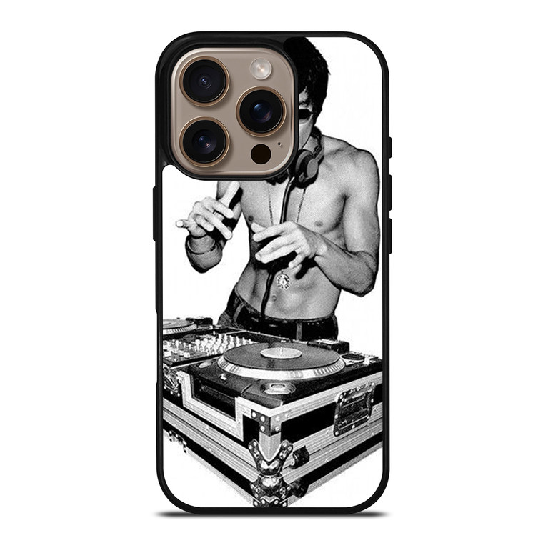 BRUCE LEE DJ iPhone 16 Pro Case Cover