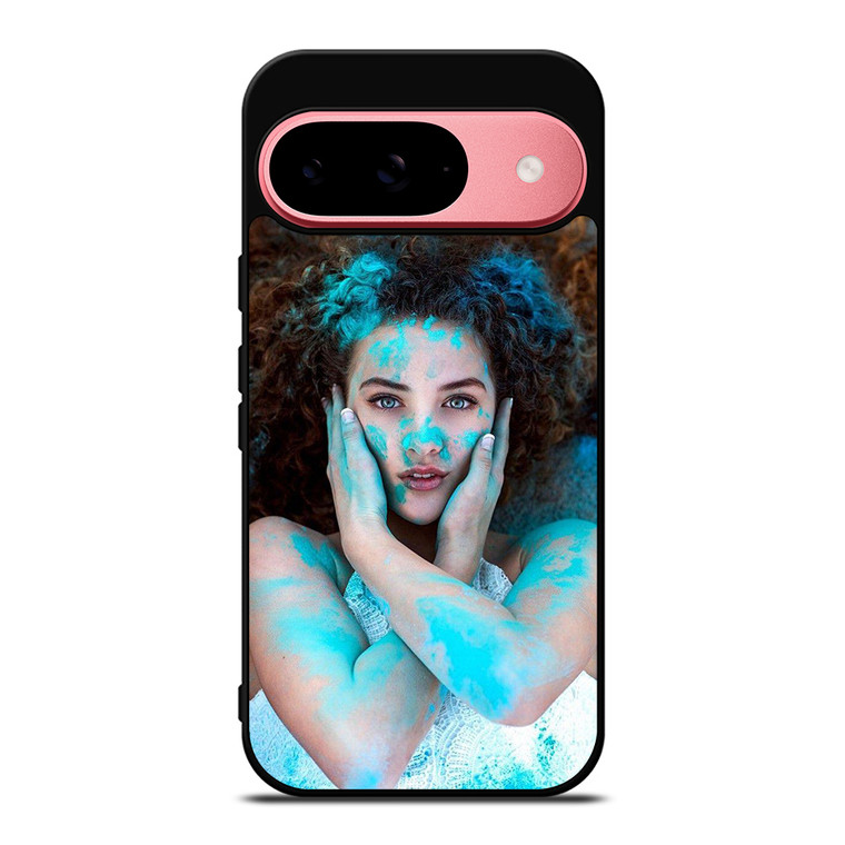 SOFIE DOSSI POSE Google Pixel 9 Case Cover