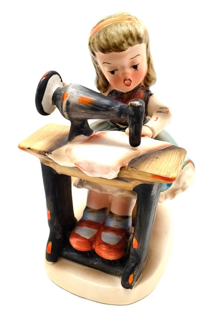 EA-00088 Napco Vintage Girl In Sewing Machine Figurine-A2676D