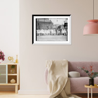 Historic Framed Print, Yonkers Marathon, Reynolds (No. 6) the winner,  17-7/8" x 21-7/8"