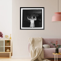 Historic Framed Print, [Woman carrying tobacco on her head in a plant, Puerto Rico],  17-7/8" x 21-7/8"