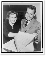 Nixon and wife see returns Classic, Antique Print