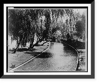 San Antonio River. Like a rural Venice. An attractive spot in one of the South's most beautiful cities, San Antonio, Texas Classic, Antique Print