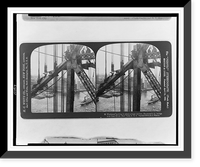 Workmen putting in place a huge section, Blackwell's Is. bridge over East River, New York, U.S.A, Vintage Print