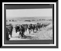 Historic Framed Print, Batteria d'accompagnemento in marcia verso il confine sovietico - Luglio 1941,  17-7/8" x 21-7/8"