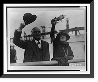 Famous stage pair sail on Aquitania for trip abroad.Underwood & Underwood, N.Y, Historic Print