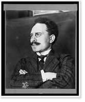 Vintage Portrait - Dr. Karl Liebknecht, head-and-shoulders portrait