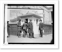 War savings stamp booth, 9th & F, NW, Washington, D.C, Antique Wall Art