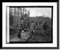 Garden club at Gunston Hall, 10/24/22, Historic Print