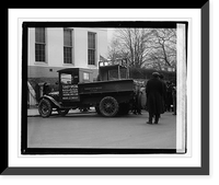 Historic Framed Print, [Truck with White House turkey],  17-7/8" x 21-7/8"