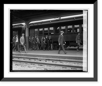 Pres. Coolidge & party at Union Sta. return from Swampscott, 9/10/25, Vintage Poster