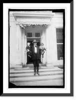 Geo. Auger & Mr. & Mrs. Harry Doll, 5/17/22, Historic Print