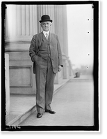 SANDERS, NEWELL. SENATOR FROM TENNESSEE, 1912-1913. ON STEPS OF CAPITOL, Historic Print