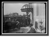 Historic Framed Print, BRITISH COMMISSION TO U.S. ARRIVAL AT LONG RESIDENCE - 2,  17-7/8" x 21-7/8"