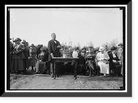 WOMAN'S NATIONAL SERVICE SCHOOL UNDER WOMAN'S SECTION, NAVY LEAGUE. SEC. DANIELS SPEAKING. SEATED: MRS. DANIELS; GEN. BARNETT; MRS. GUERNSEY Classic, Antique Print