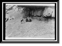 NATIONAL EMERGENCY WAR GARDENS COM. WAR GARDENS - 6, Vintage Print