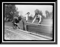 NATIONAL EMERGENCY WAR GARDENS COM. GIRL SCOUTS AND OTHERS, Antique Poster