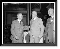New heads of U.S. Chamber of Commerce. Washington, D.C., April 29. George H. Davis, (left) farmer and banker of Kansas City, has been named President, and Fred H. Clausen, of Horicon, Wis., Timeles