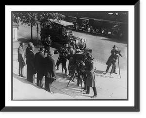 Elihu Root, Oscar Wilder Underwood, Charles Evans Hughes, Henry Cabot Lodge, Sr., and Mills, full-length portrait, standing, backs to camera, photographers with cameras in front of them Antique W