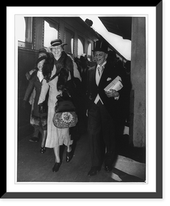 San Francisco. Golden Gate International Expo., 1939-1940: Geo. Creel meeting Eleanor Roosevelt at RR, Antique Wall Art