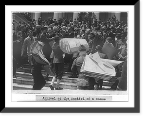Crowd on steps of the U.S. Capitol on the arrival of a bonus petition signed by over 1,000,000 veterans, Historic Print