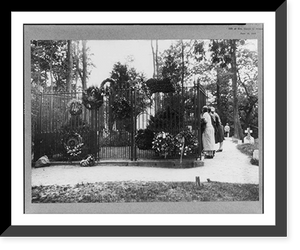 Historic Framed Print, Grave of Theodore Roosevelt, Oyster Bay, Long Island,  17-7/8" x 21-7/8"