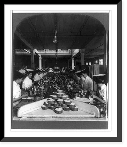 Antique Working Life - Chicago - Labeling cans of the Veribest products