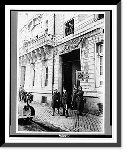 Historic Framed Print, Der Reichsmarschall besichtigt die Einrichtungen des Seenotdienstes in Cherbourg,  17-7/8" x 21-7/8"