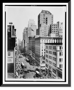 Fifth Avenue looking north from 39th street to 59th street, New York City.Underwood & Underwood, New York, Vintage Print
