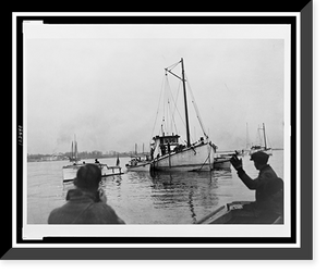 Historic Framed Print, Chesapeake Bay, Md., 1937, Buy Boats" near Annapolis These runners from the packinghouse would anchor among a fleet of the tongers and buy [...].",  17-7/8" x 21-7/8"