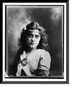 Julia Marlowe, half-length portrait, facing front, as Mary in Bonnie Prince Charlie.Dana, New York, Historic Reproduction