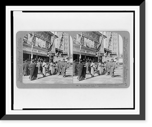 Antique Architecture - Watching a free show, on Theatre Street