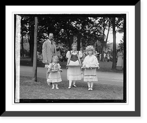 Count Szechenyi & children, 5/21/22 Classic, Vintage Wall Art